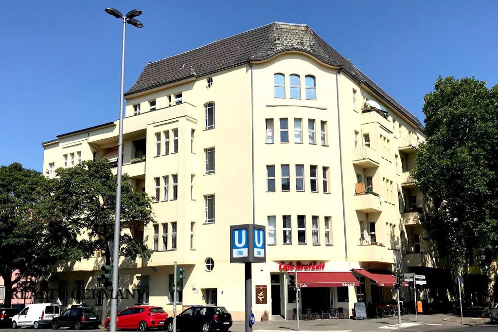 4 room apartment in Charlottenburg-Wilmersdorf, 96 m², photo #3, listing #76742526