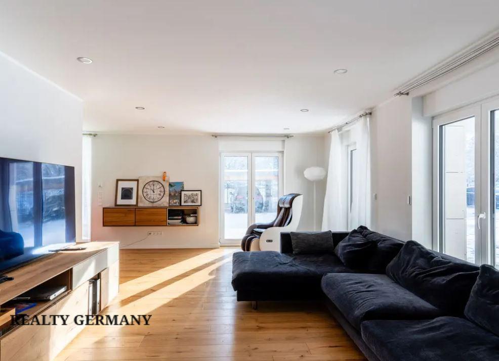 8 room townhome in Dortmund, 382 m², photo #5, listing #105187488