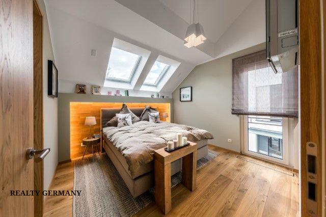 4 room townhome in Düsseldorf, 124 m², photo #2, listing #105248178