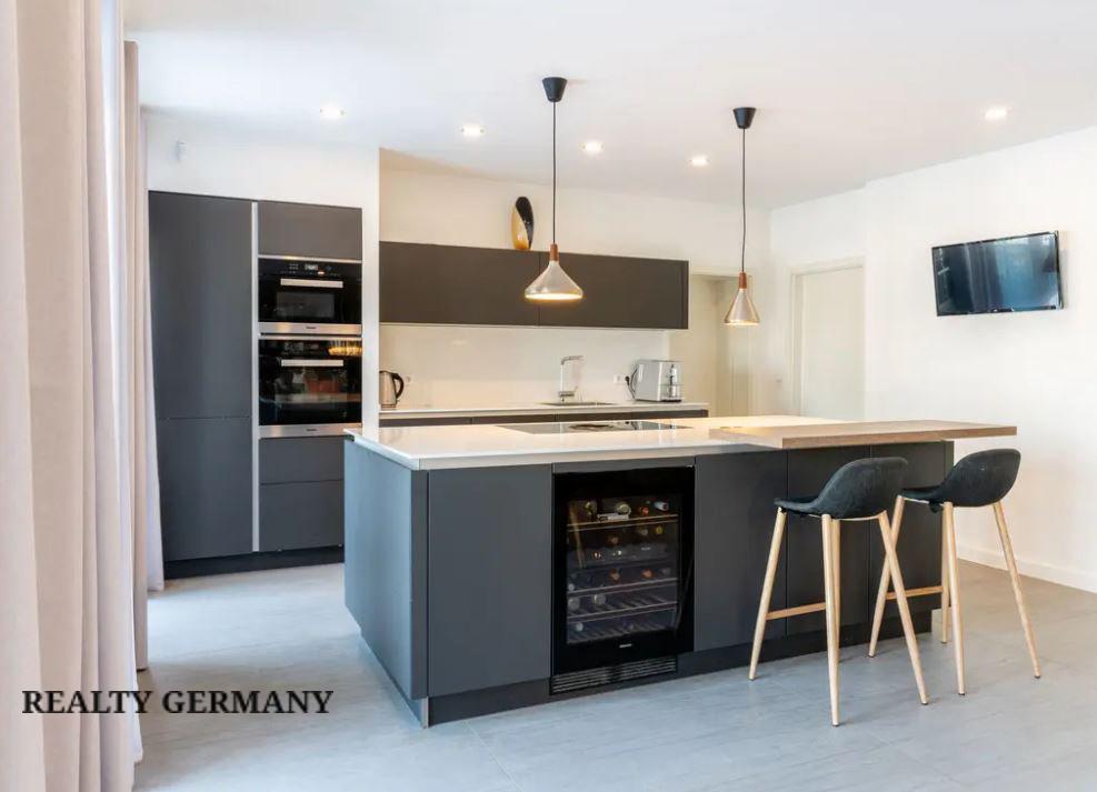 8 room townhome in Dortmund, 382 m², photo #9, listing #105187488