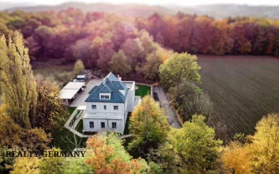 8 room townhome in Dortmund, 382 m², photo #3, listing #105187488