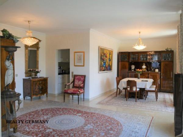 5 room apartment in Baden-Baden, 195 m², photo #2, listing #73165008