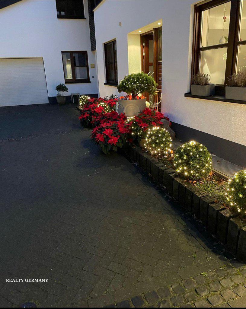 Detached house in Menden, 257 m², photo #4, listing #105187362