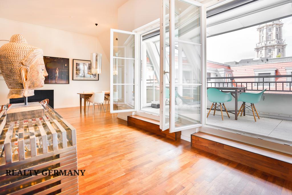 4 room penthouse in Mitte, 137 m², photo #8, listing #89087544
