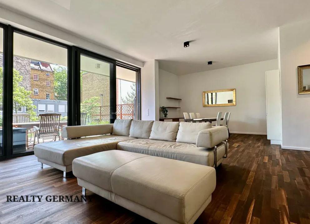 5 room apartment in Friedrichshain-Kreuzberg, 172 m², photo #1, listing #105145404