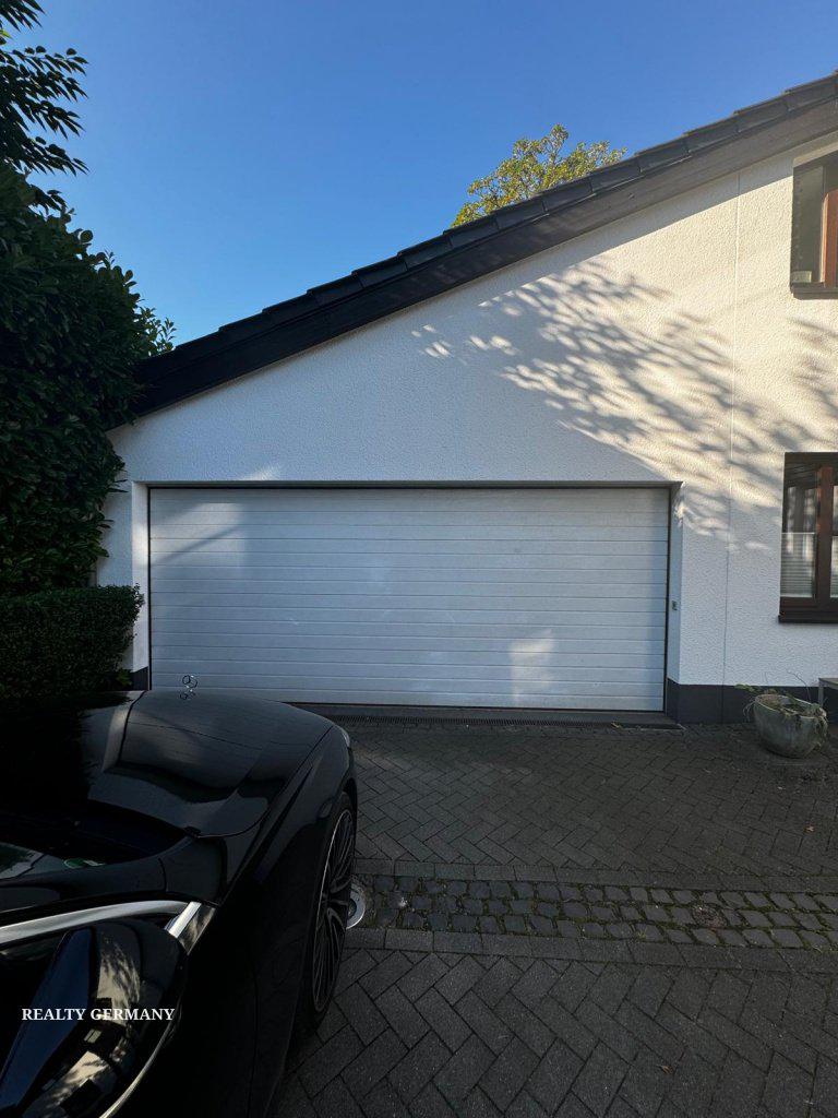 Detached house in Menden, 257 m², photo #3, listing #105187362