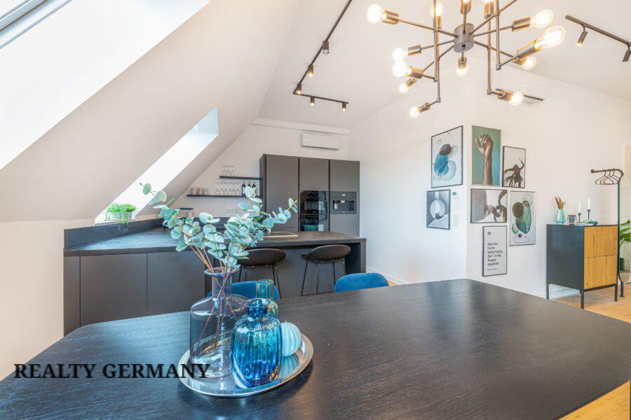 5 room penthouse in Friedrichshain, 225 m², photo #3, listing #85911840