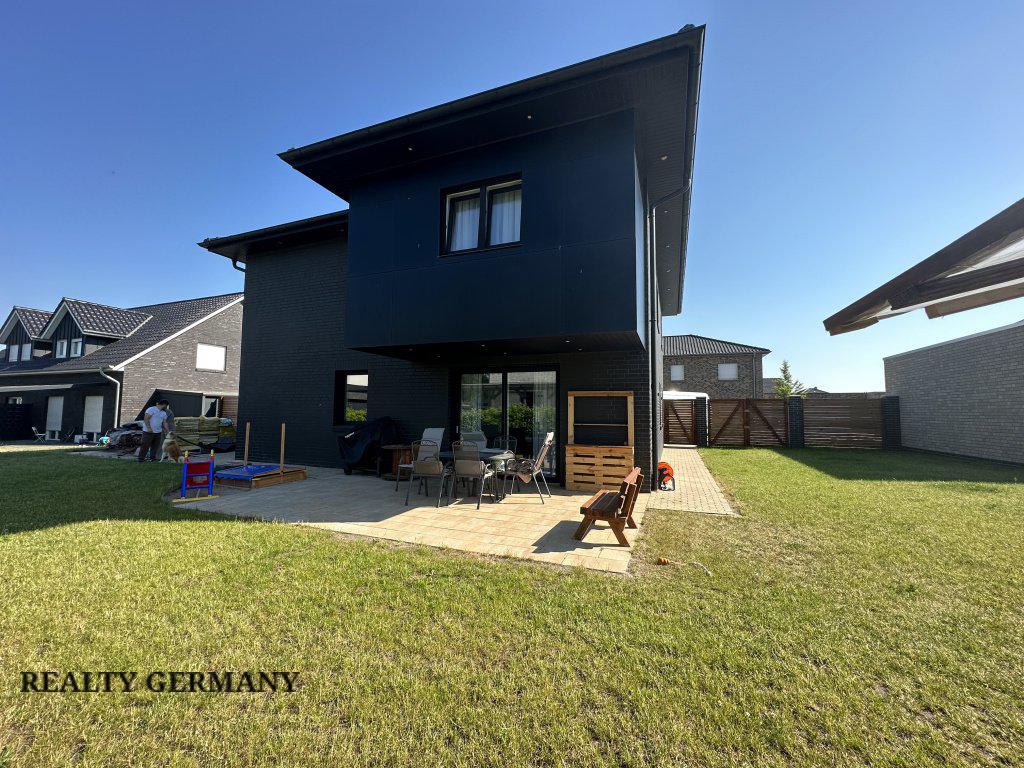 Townhome in Essen, 233 m², photo #1, listing #105187656