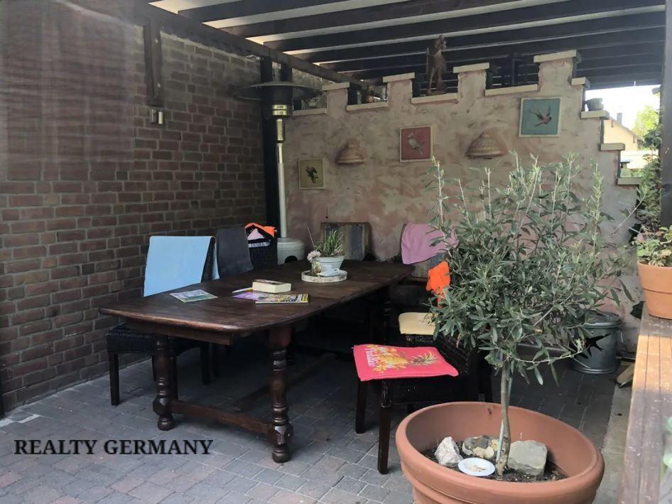 5 room terraced house in Düsseldorf, 140 m², photo #2, listing #105201390