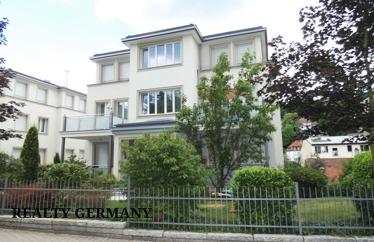 4 room apartment in Baden-Baden, 200 m²