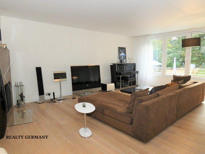 4 room apartment in Baden-Baden, 165 m², photo #1, listing #75466692