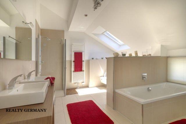 4 room townhome in Düsseldorf, 124 m², photo #3, listing #105248178