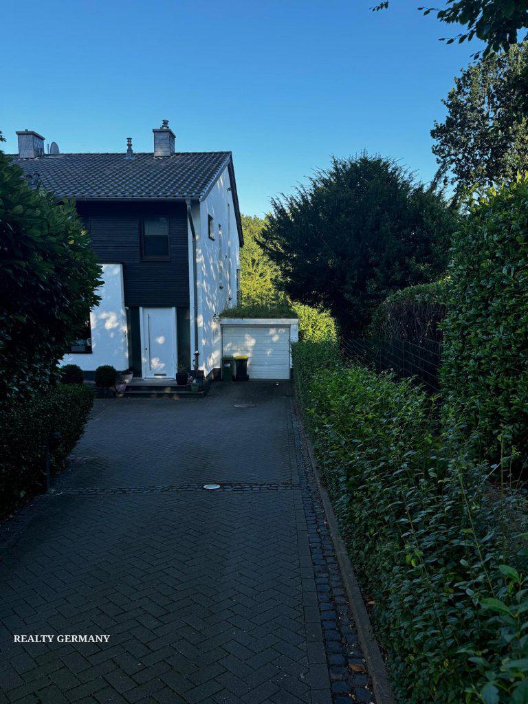 Detached house in Menden, 257 m², photo #2, listing #105187362