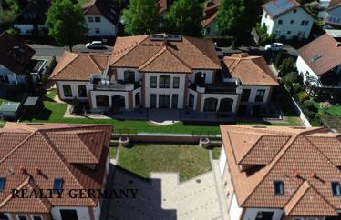 14 room villa in Nidderau, 1025 m²