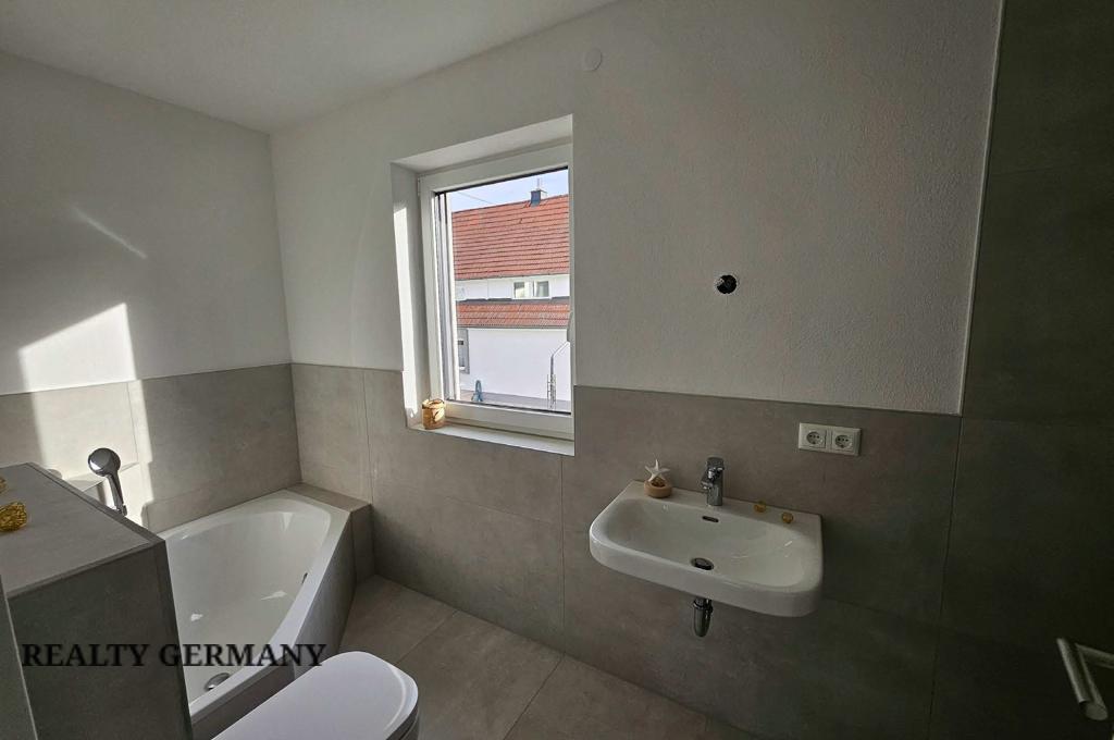 5 room terraced house in Bavaria, 118 m², photo #9, listing #104437914