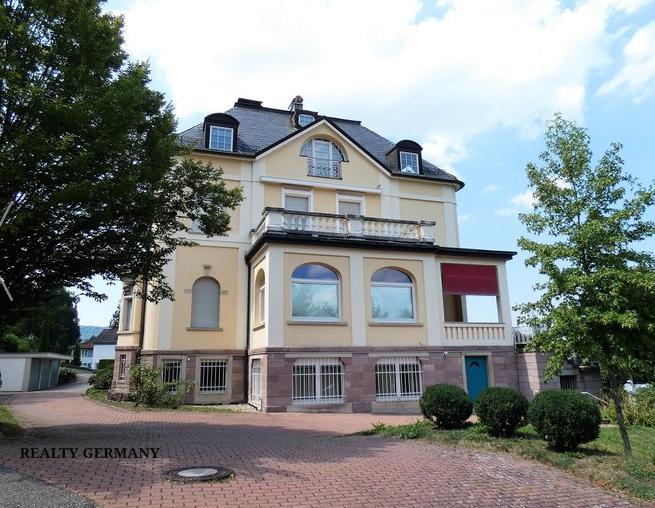5 room apartment in Baden-Baden, 240 m², photo #1, listing #74643114