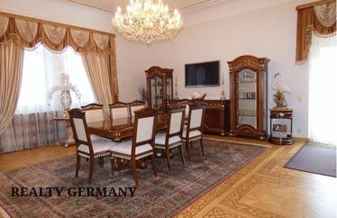 5 room apartment in Baden-Baden, 240 m²