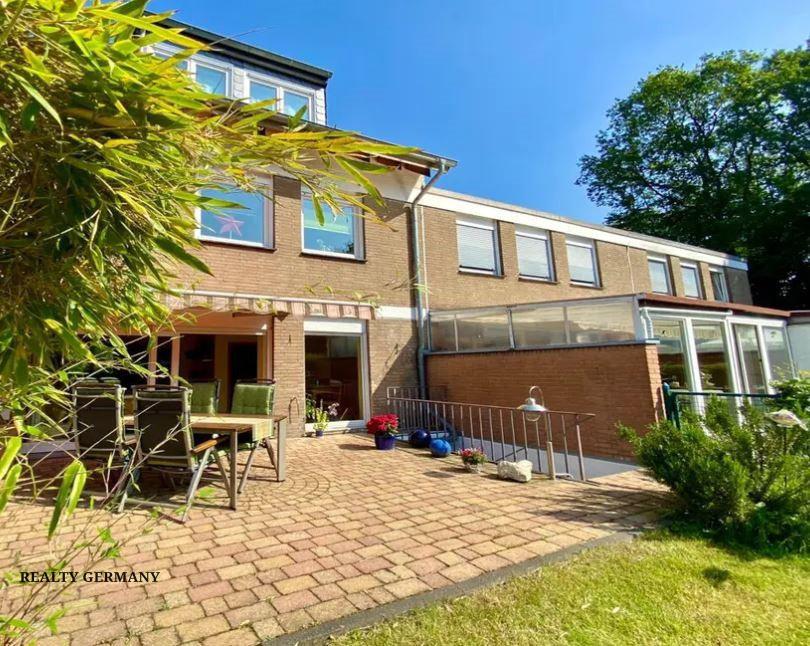 5 room townhome in Düsseldorf, 151 m², photo #1, listing #105201306