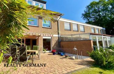 5 room townhome in Düsseldorf, 151 m²
