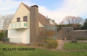 7 room townhome in Düsseldorf, 171 m²
