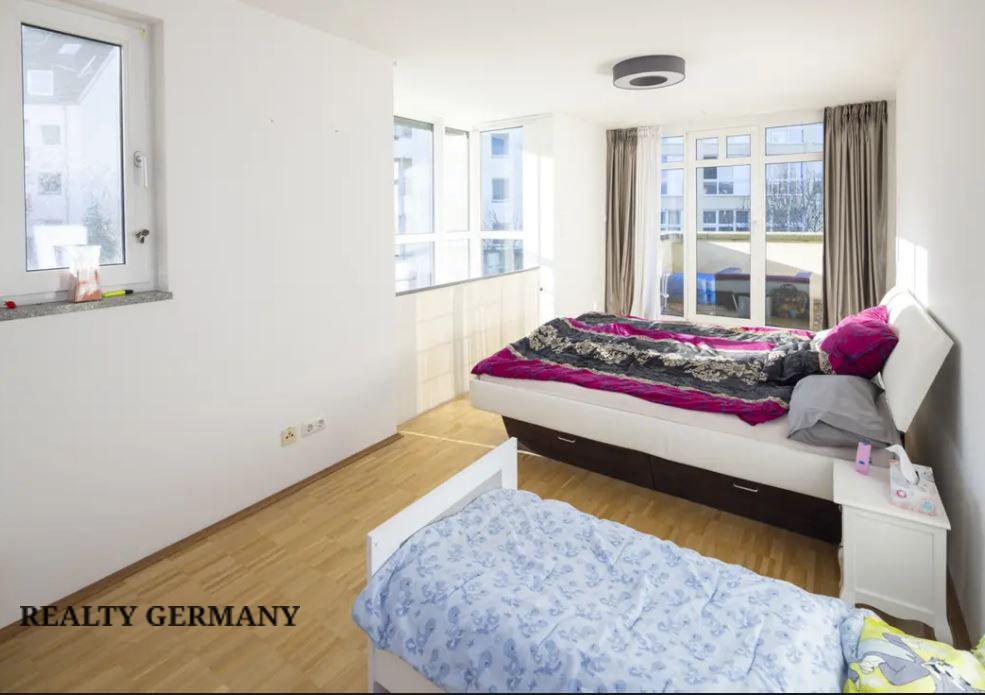 5 room terraced house in Düsseldorf, 125 m², photo #10, listing #105145992