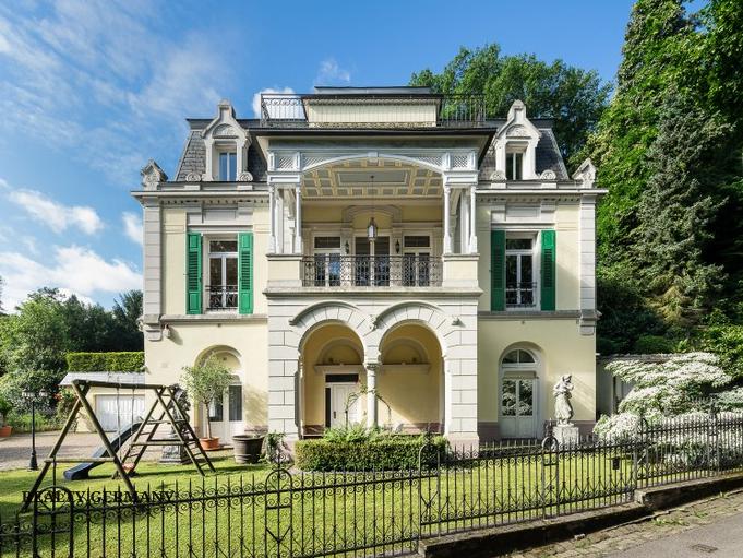 10 room villa in Baden-Baden, 430 m², photo #2, listing #74642862
