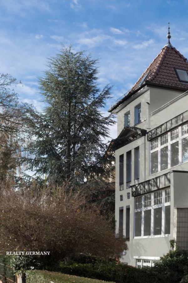 Townhome in Charlottenburg-Wilmersdorf, 686 m², photo #1, listing #71885730