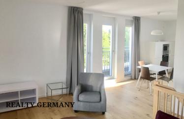 2 room penthouse in Lichtenberg, 91 m²