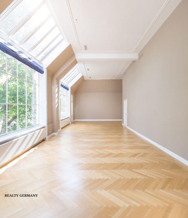 5 room apartment in Charlottenburg-Wilmersdorf, 236 m², photo #4, listing #79333002
