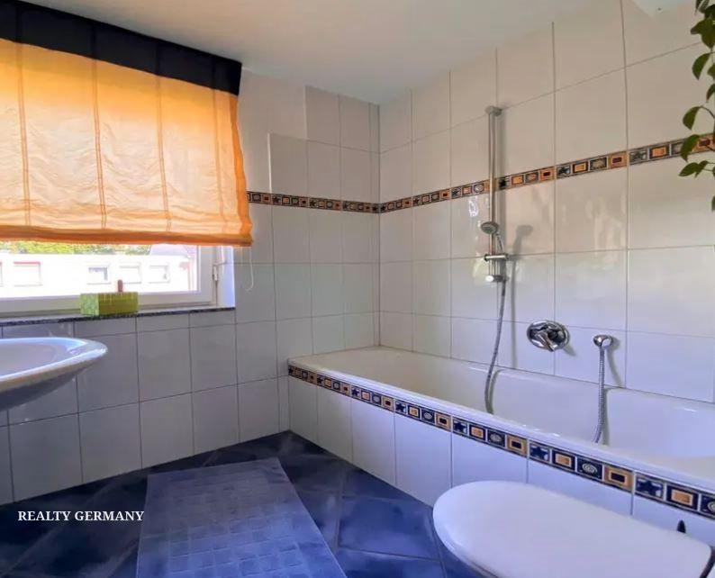 5 room townhome in Düsseldorf, 151 m², photo #7, listing #105201306
